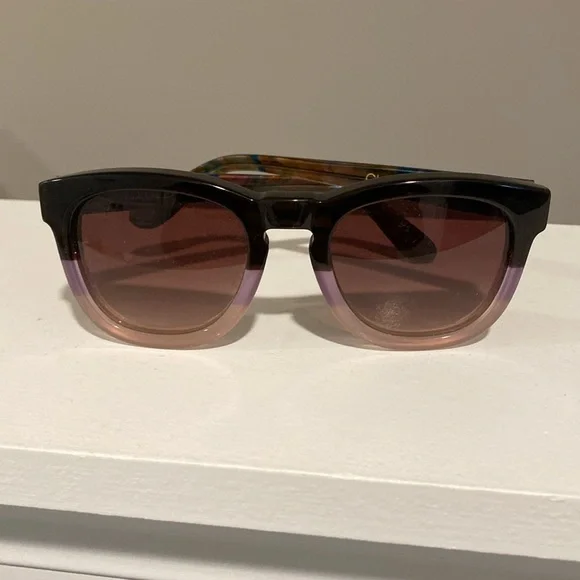 Wildfox | Accessories | Wildfox Classic Fox Sunglasses  display picture 3